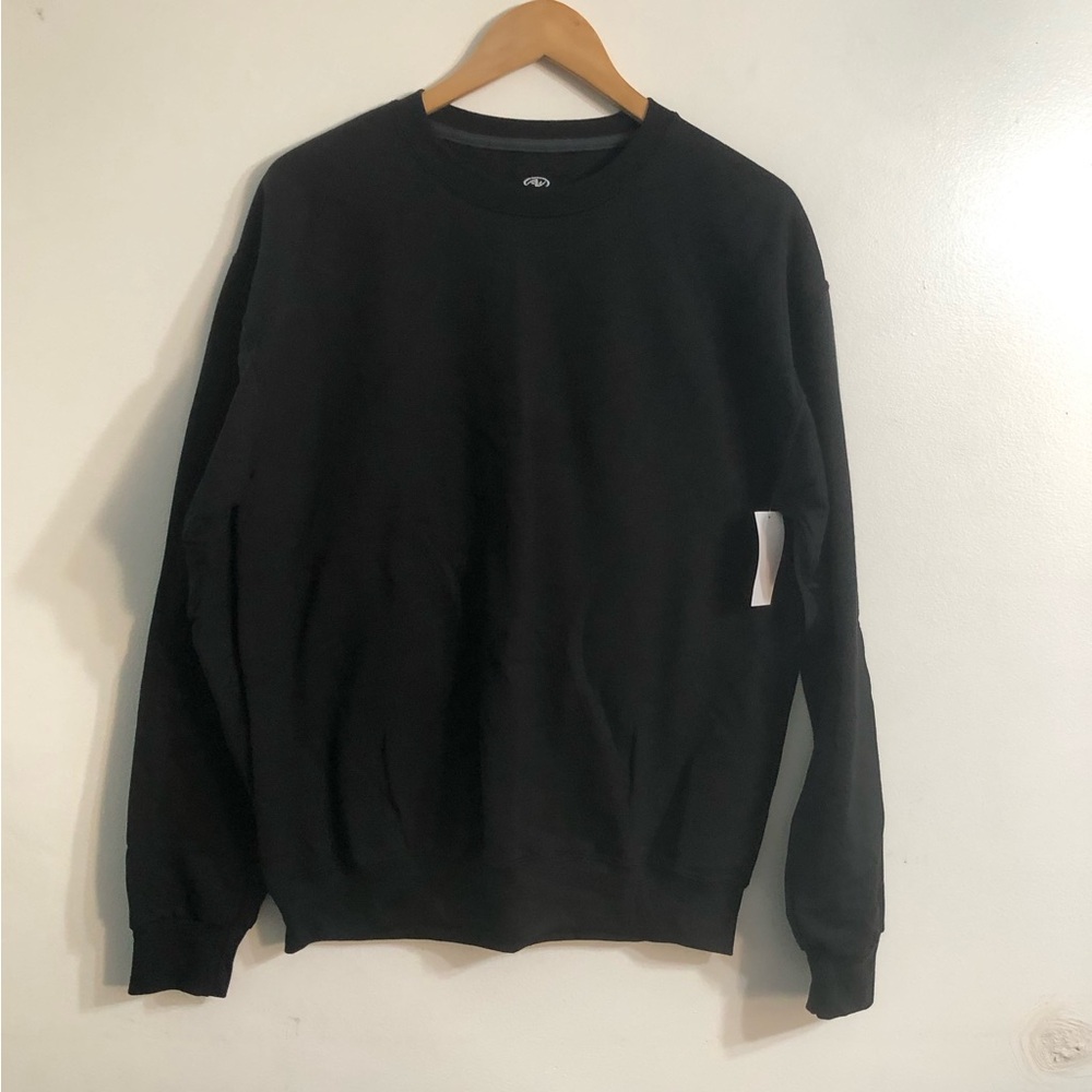 Black Men's crewneck Sweatshirt pullover.M